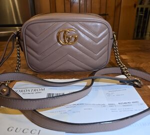 Gucci GG Marmont Matelasse Mini cross body bad Pink/Beige with Gold Accents